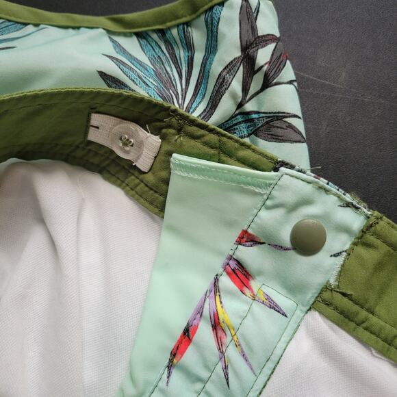 Art class size 18 boys swim bottoms/trunks green leaf pattern - Picture 5 of 6